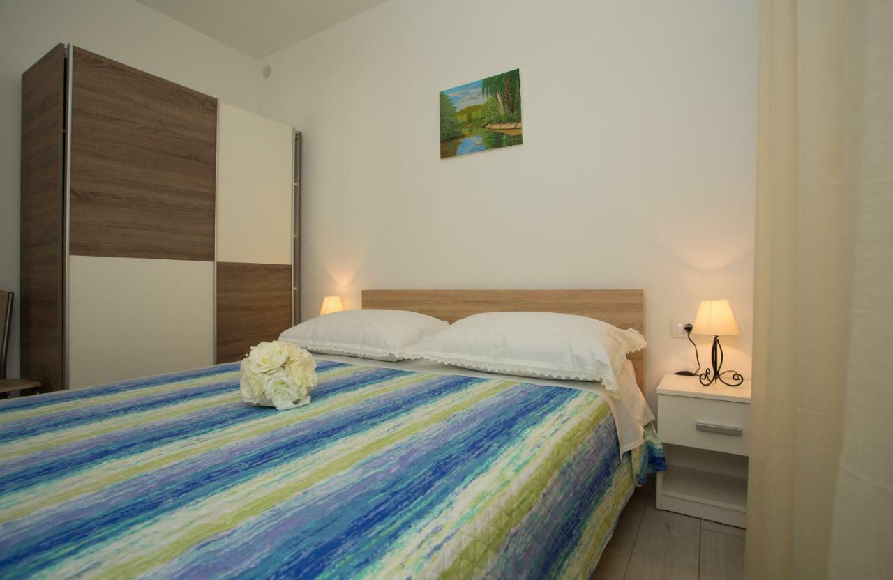 Apartments Kampanel Kaštela 外观 照片