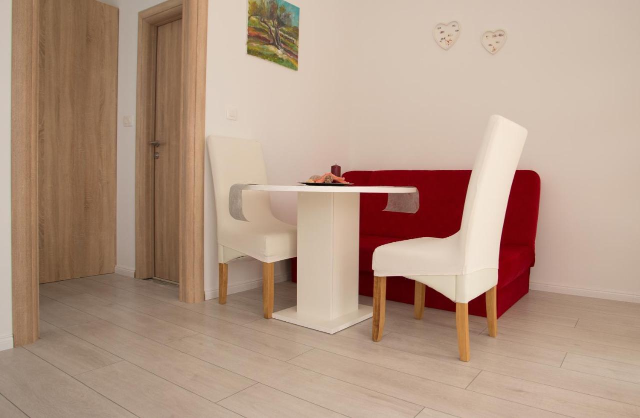 Apartments Kampanel Kaštela 外观 照片